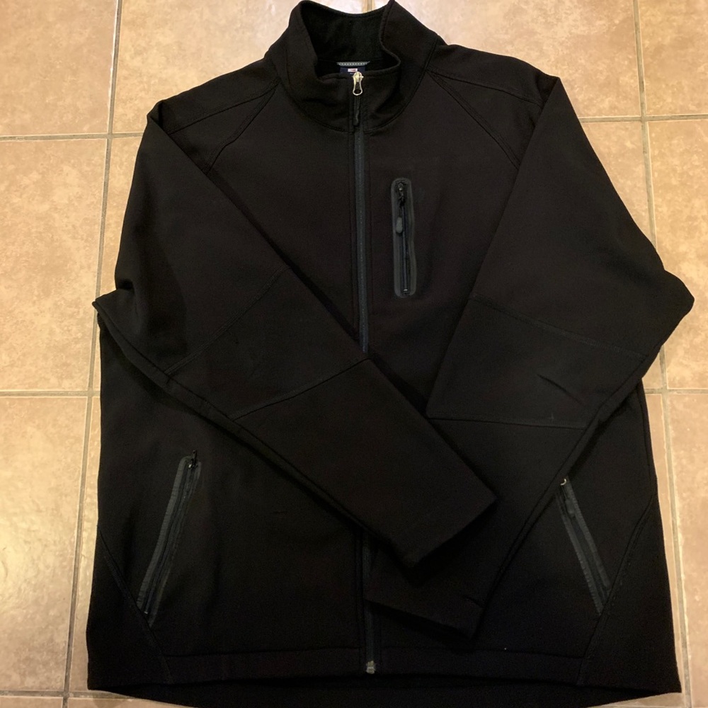 Men’s Kirkland Signature Softshell Stretch Jacket